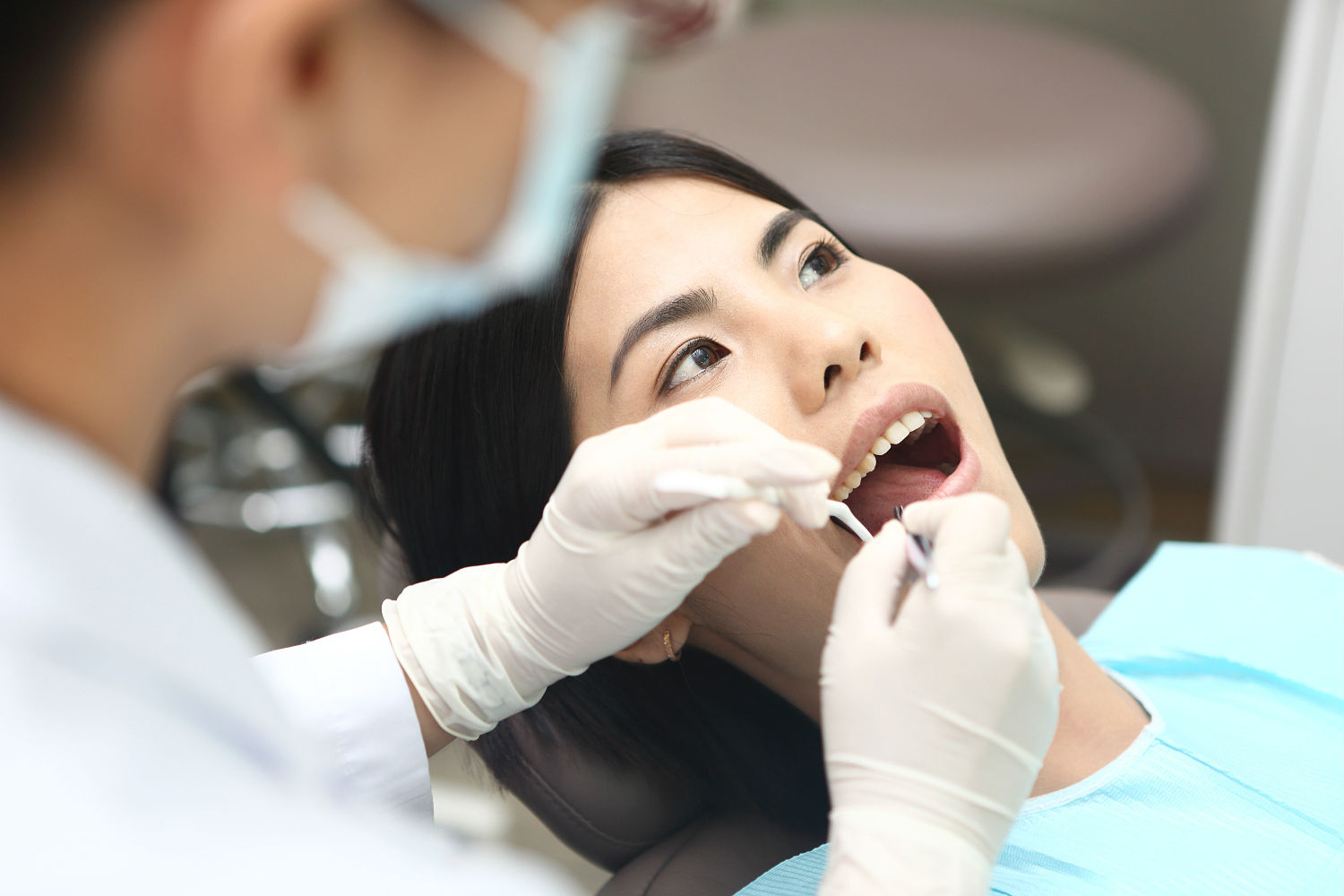 如何去除牙齿表面的牙垢