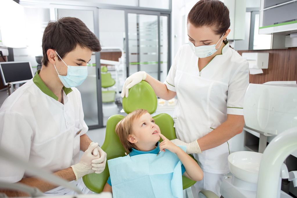 如何善待孩子的乳牙？