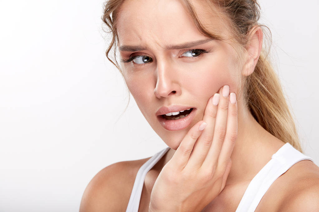 治疗牙髓炎多少钱？
