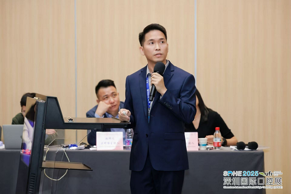 愛康健楊曉冰牙醫