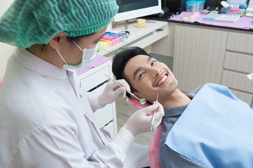 牙齒和牙齦交界處蛀了怎麼辦