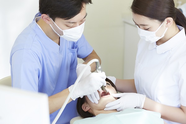 爱康健口腔